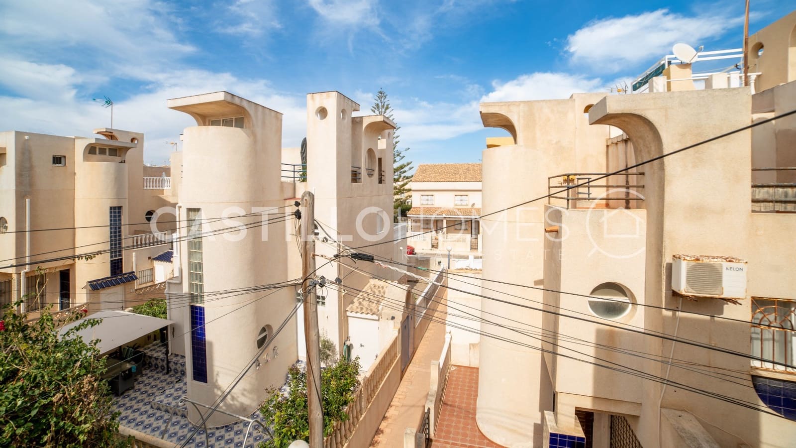Apartamento de 3 habitaciones en Torrevieja en venta con piscina - 190.000 € (Ref: 9643361)