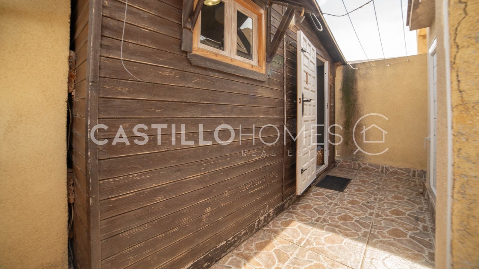 Apartamento de 3 habitaciones en Torrevieja en venta con piscina - 190.000 € (Ref: 9643361)