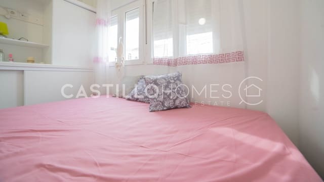 Apartamento en Playa del Acequión, Torrevieja en venta con piscina - 95.000 € (Ref: 9669244)