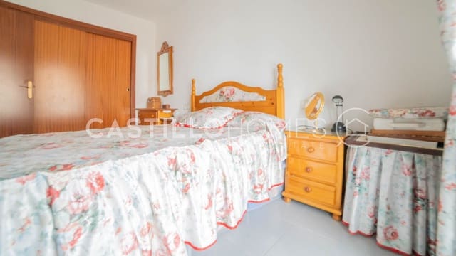 1 slaapkamer Appartement te koop in Punta Prima, Torrevieja met zwembad garage - € 160.000 (Ref: 9713897)