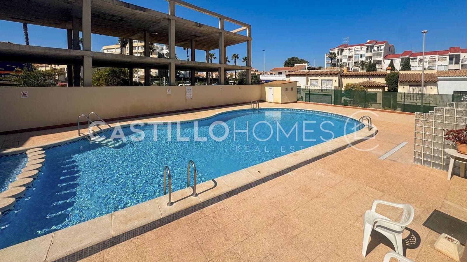 2 soveværelse Lejlighed til salg i La Mata med swimmingpool - € 169.900 (Ref: 9720888)