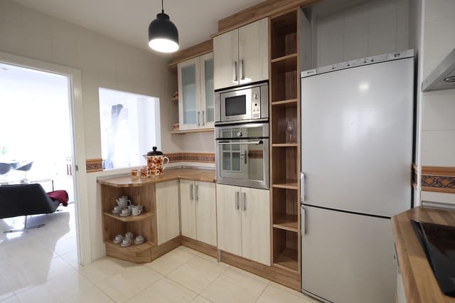 3 soveværelse Lejlighed til salg i Centro - Muelle Pesquero, Torrevieja - € 299.000 (Ref: 9741432)