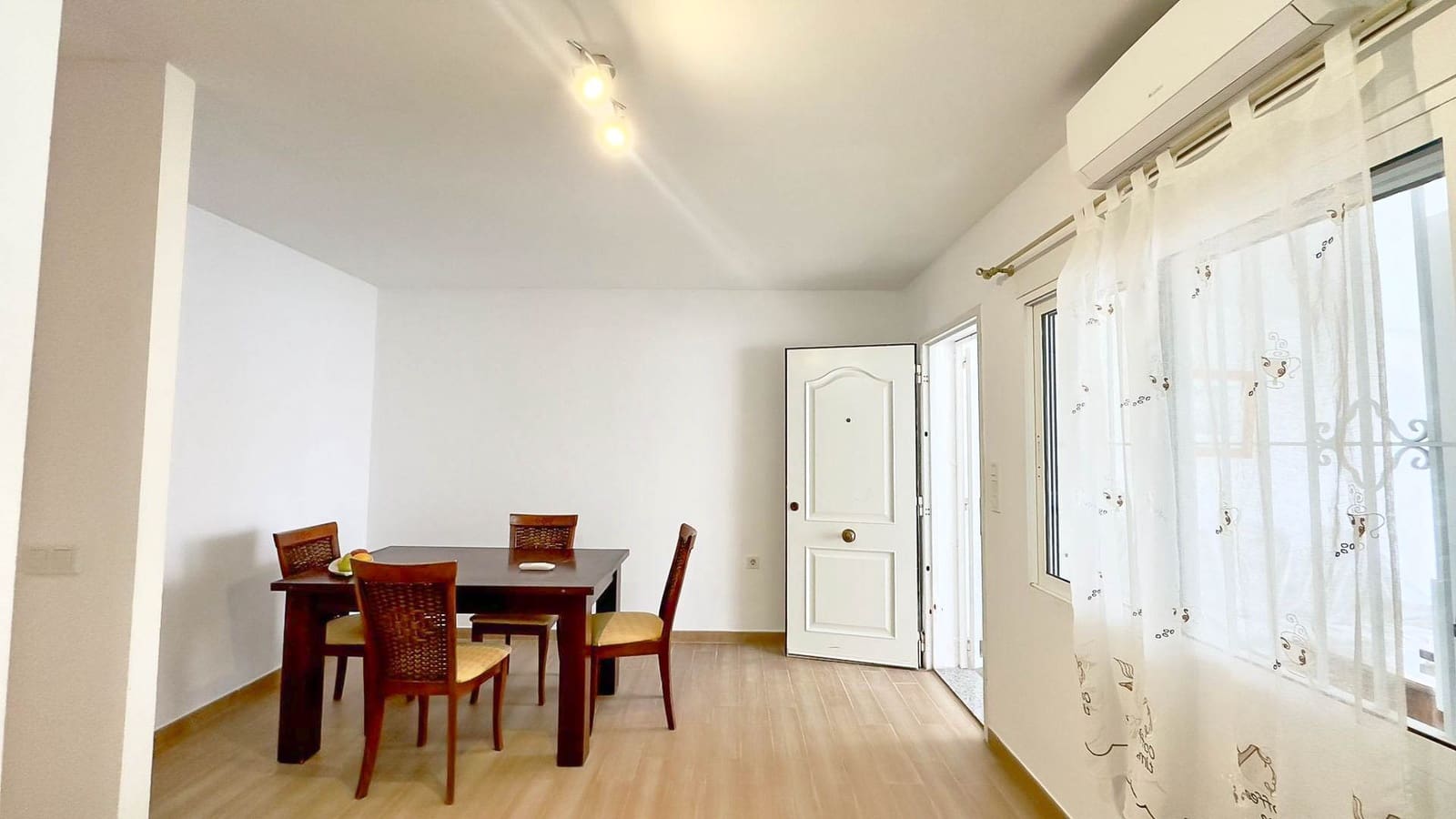 2 quarto Bungalow para venda em Torrevieja - 119 900 € (Ref: 9756743)