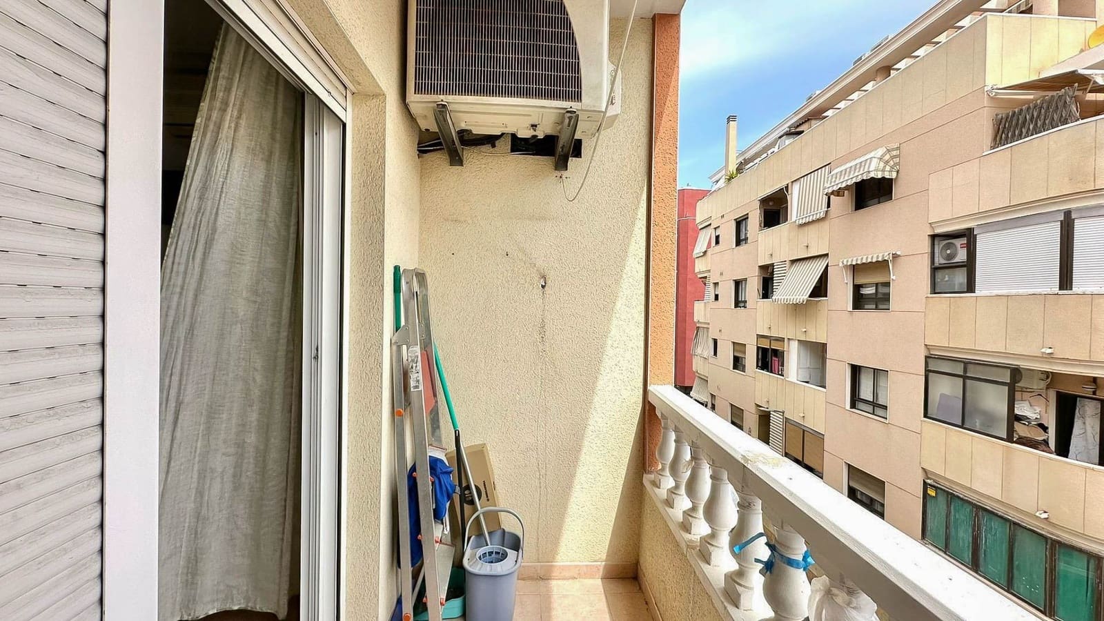 2 soveværelse Lejlighed til salg i Torrevieja med garage - € 149.900 (Ref: 9756744)