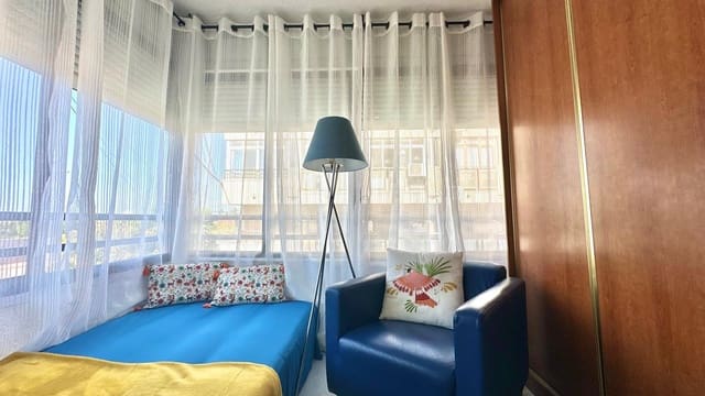 1 chambre Appartement à vendre à El Chaparral, Torrevieja avec piscine - 99 900 € (Ref: 9756746)