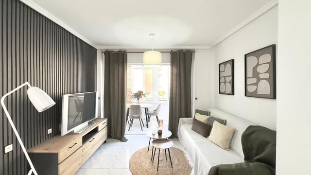 2 sovrum Lägenhet till salu i Nueva Torrevieja, Torrevieja med pool - 149 900 € (Ref: 9756747)