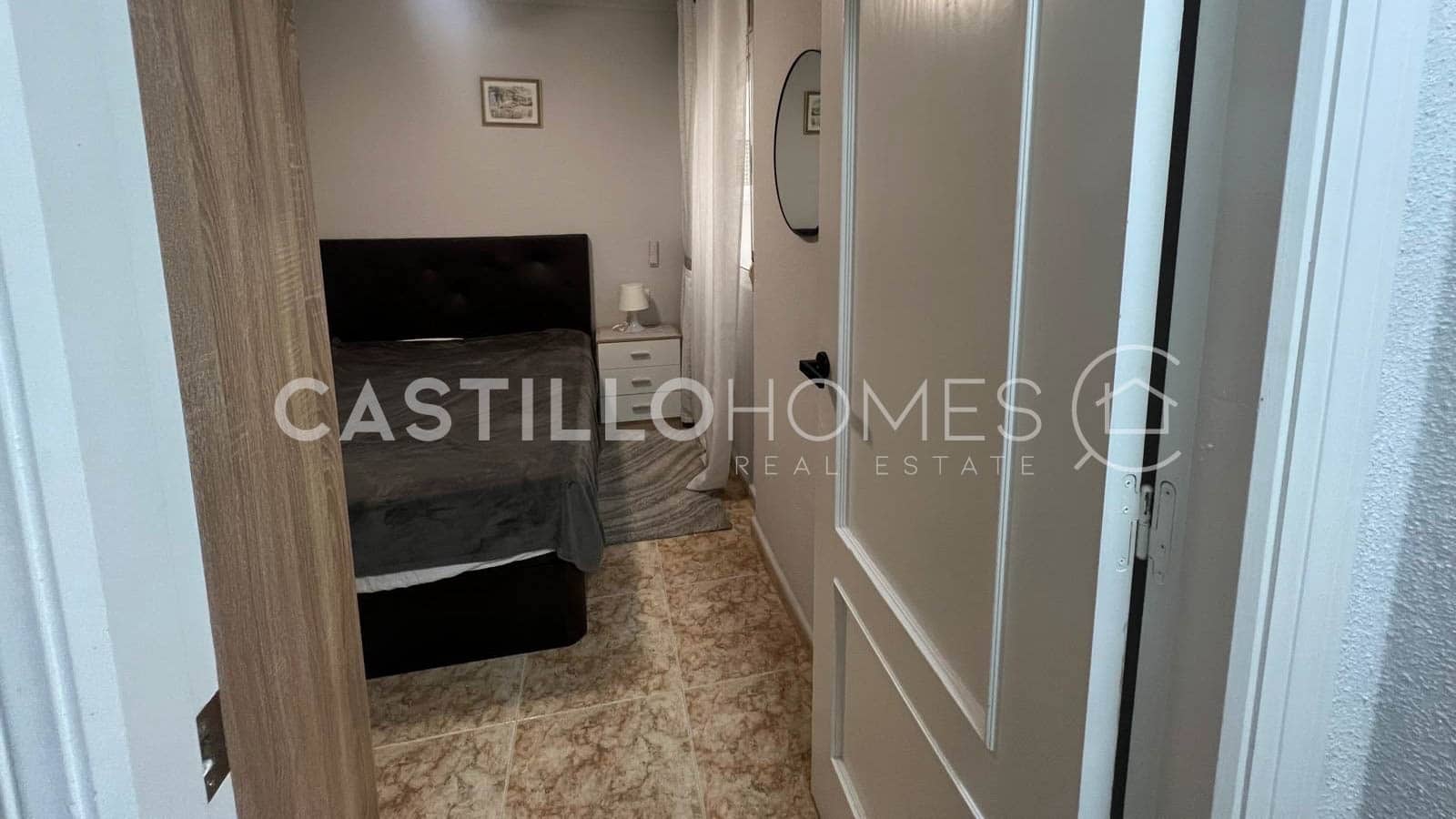 Apartamento de 2 habitaciones en Torrevieja en venta - 159.900 € (Ref: 9756748)