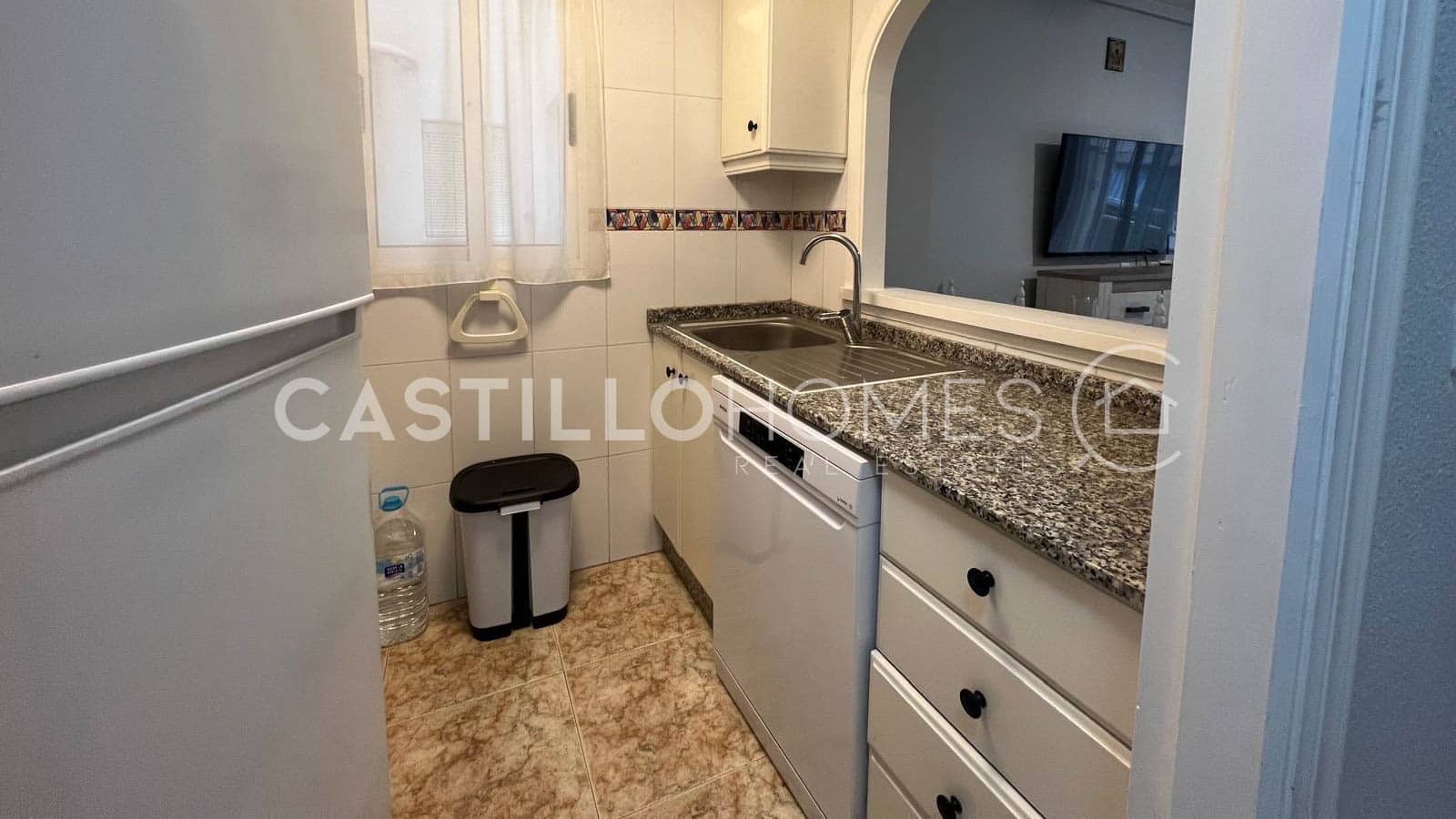 Apartamento de 2 habitaciones en Torrevieja en venta - 159.900 € (Ref: 9756748)