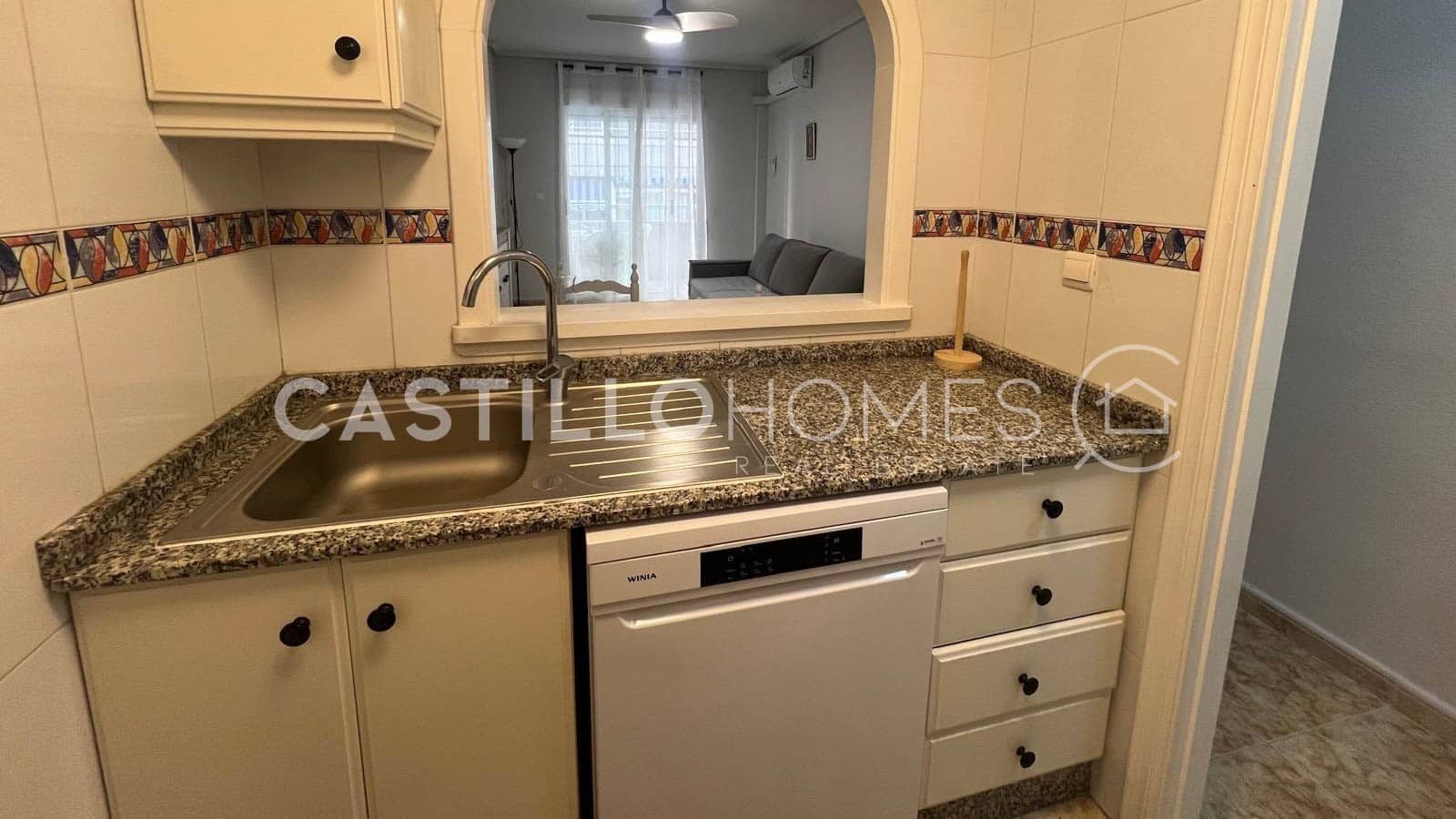 Apartamento de 2 habitaciones en Torrevieja en venta - 159.900 € (Ref: 9756748)