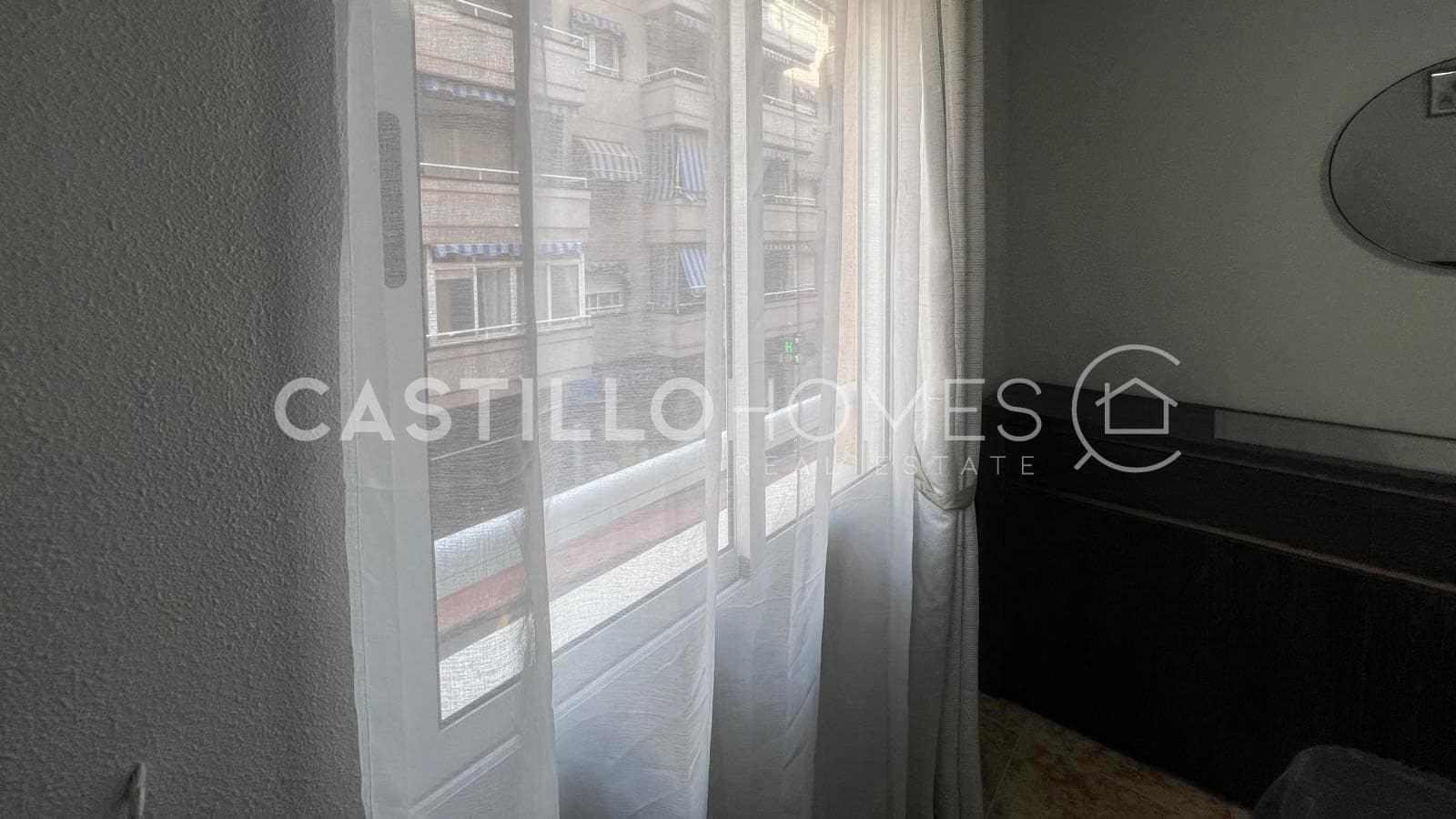 Apartamento de 2 habitaciones en Torrevieja en venta - 159.900 € (Ref: 9756748)