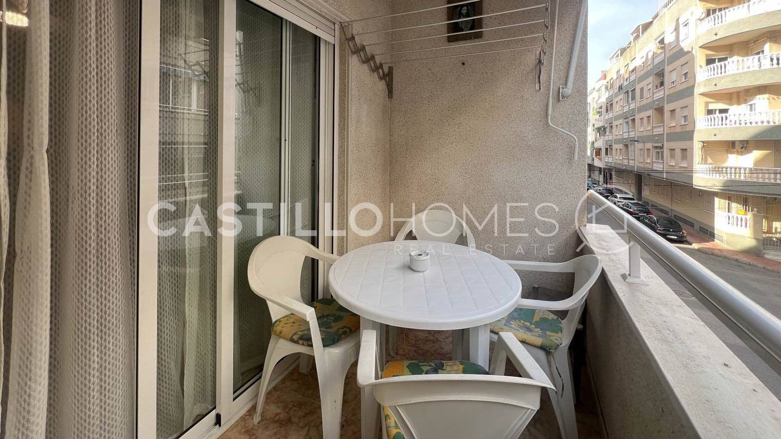 Apartamento de 2 habitaciones en Torrevieja en venta - 159.900 € (Ref: 9756748)