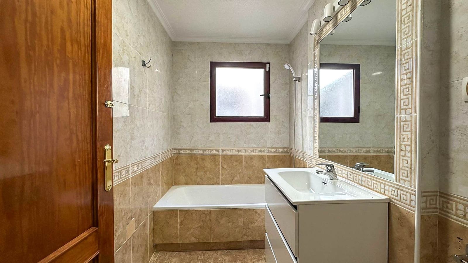 2 bedroom Apartment for sale in Campoamor with pool garage - € 189,900 (Ref: 9758174)