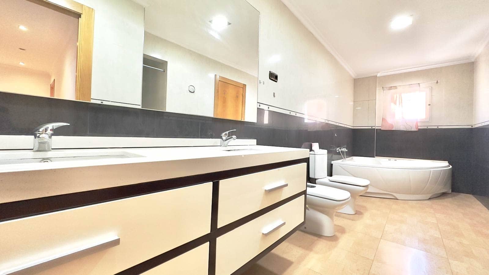 3 chambre Appartement à vendre à Torrevieja - 189 900 € (Ref: 9758353)