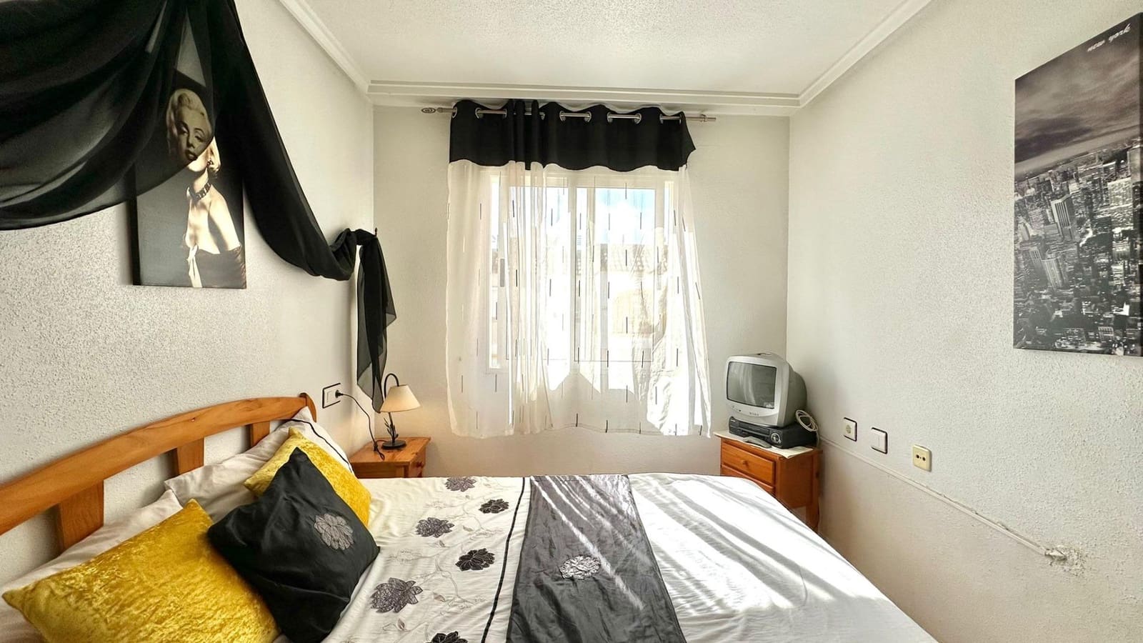 2 soverom Bungalow til salgs i Torrevieja med svømmebasseng - € 139 900 (Ref: 9761523)