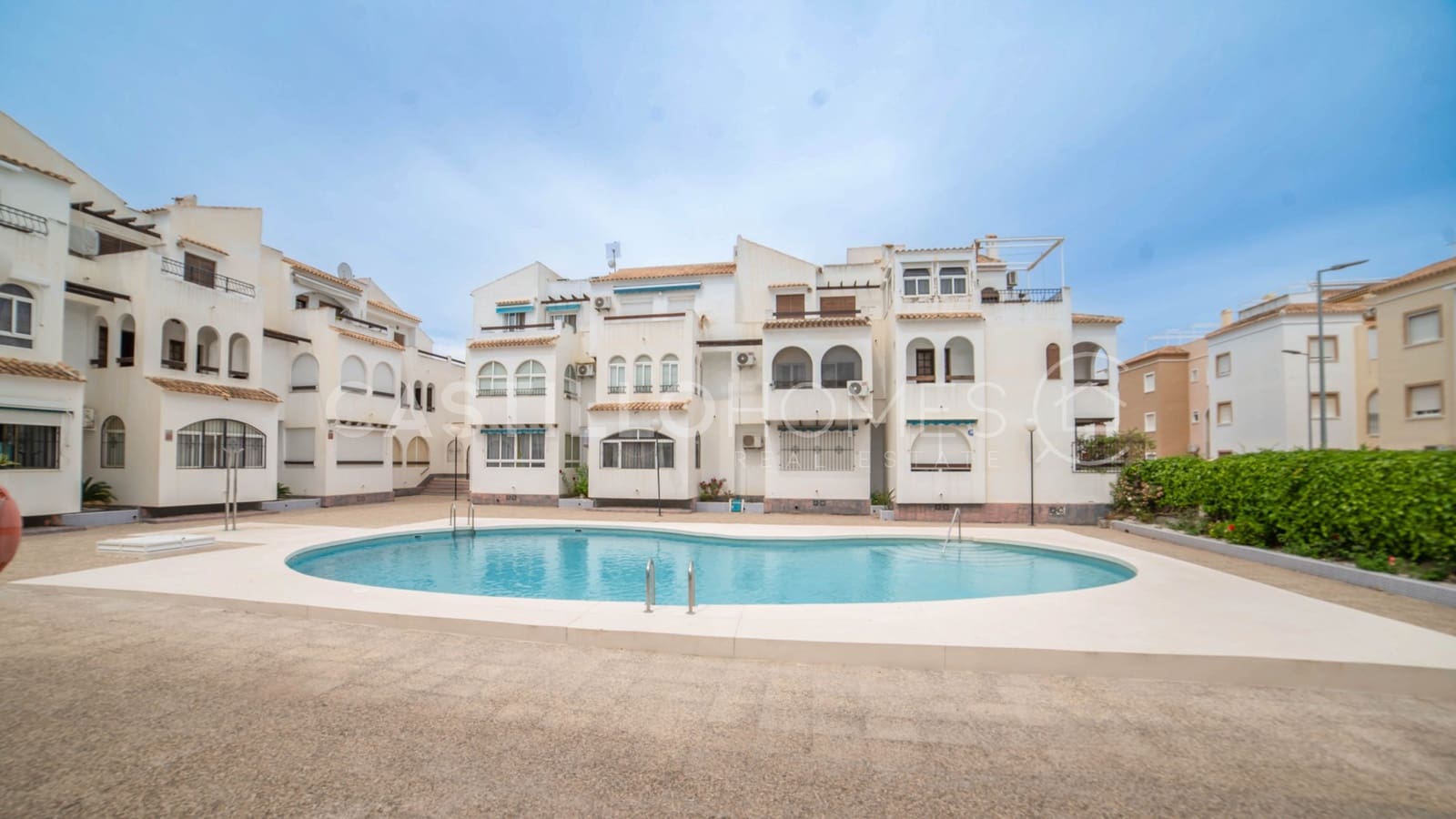 1 soveværelse Lejlighed til salg i Torrevieja med swimmingpool - € 125.000 (Ref: 9761635)