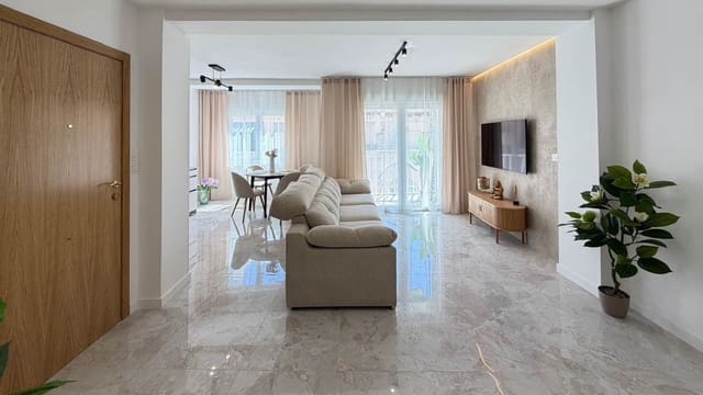 3 chambre Penthouse à vendre à Playa del Cura, Torrevieja - 239 000 € (Ref: 9771012)