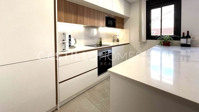 3 soverom Penthouse til salgs i Las Piscinas Naturales, Torrevieja med svømmebasseng garasje - € 399 000 (Ref: 9778662)
