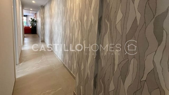 3 soverom Penthouse til salgs i Las Piscinas Naturales, Torrevieja med svømmebasseng garasje - € 399 000 (Ref: 9778662)