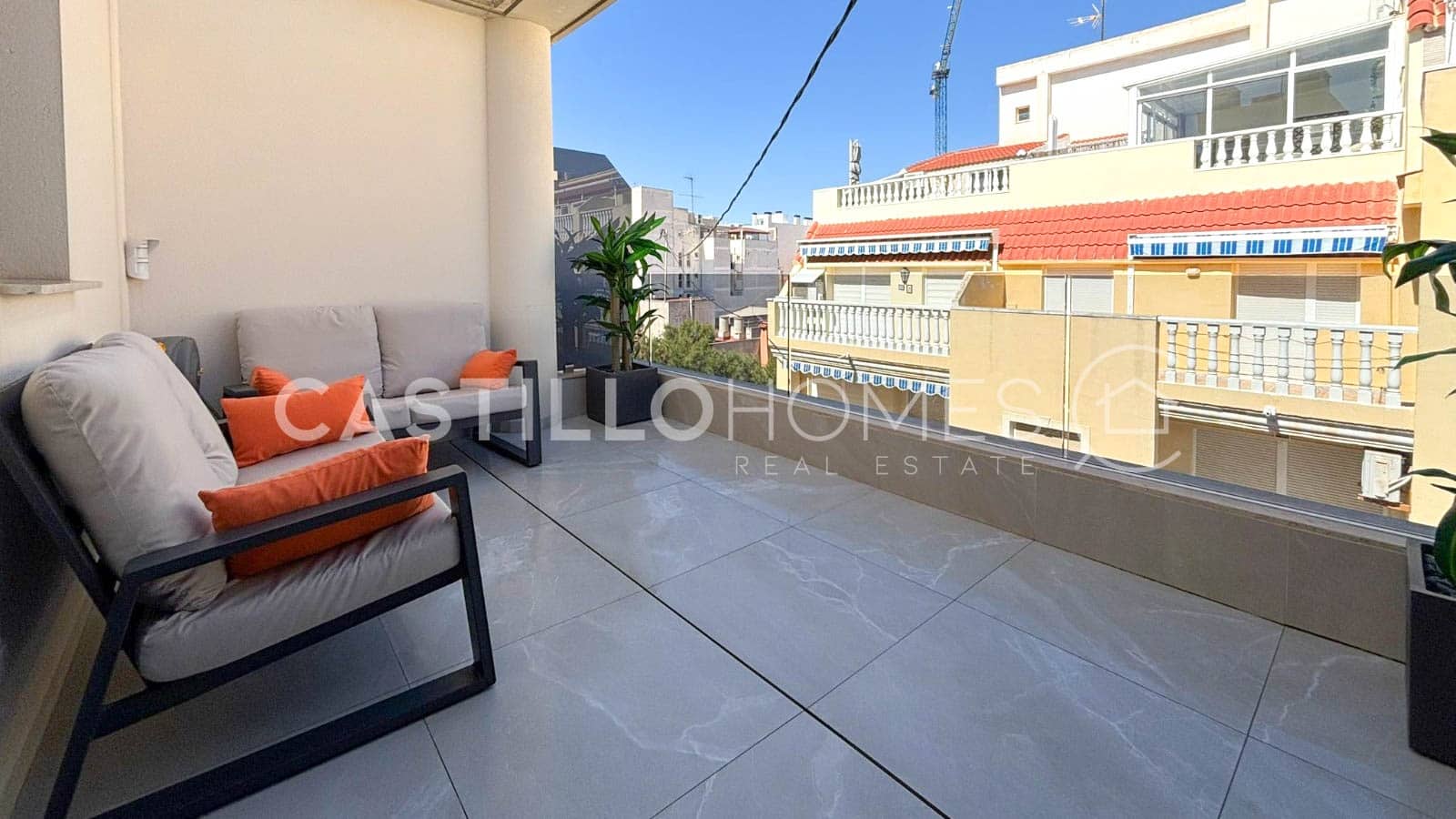 3 sovrum Takvåning till salu i Torrevieja med pool garage - 399 000 € (Ref: 9778662)