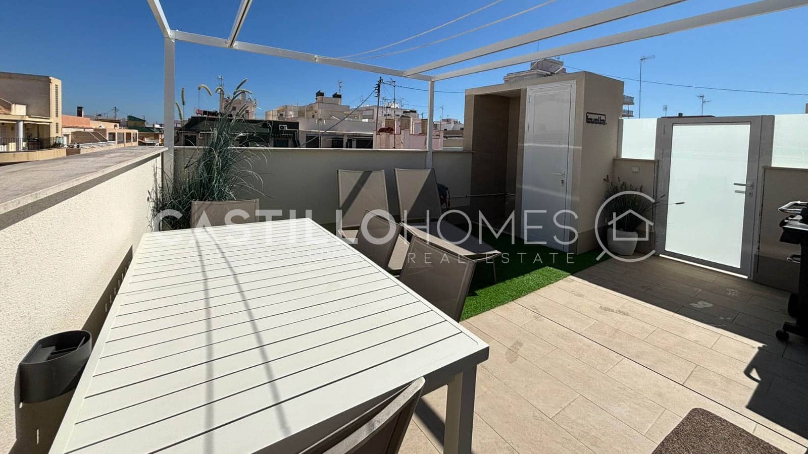 3 sovrum Takvåning till salu i Torrevieja med pool garage - 399 000 € (Ref: 9778662)