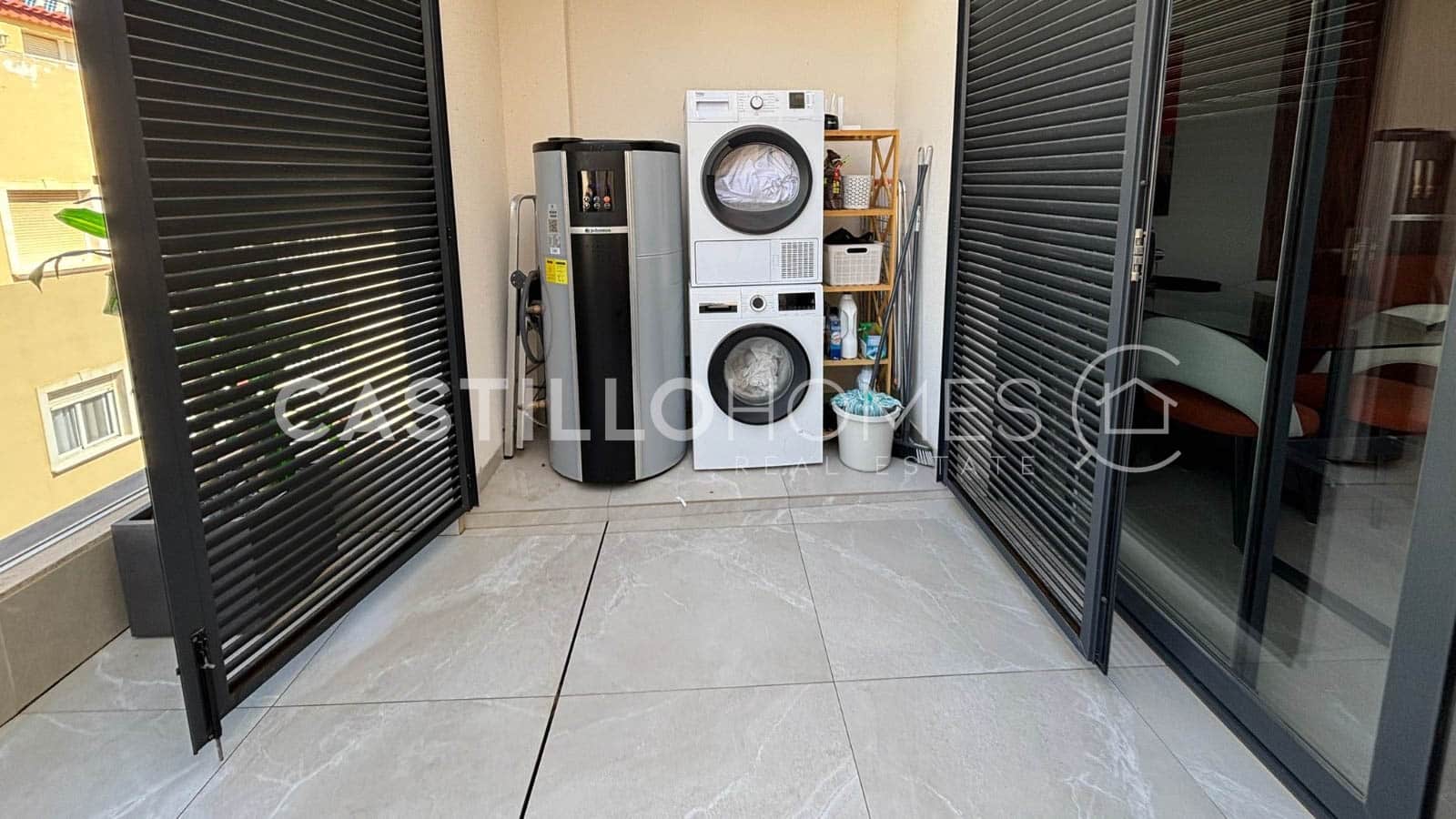 3 sovrum Takvåning till salu i Torrevieja med pool garage - 399 000 € (Ref: 9778662)