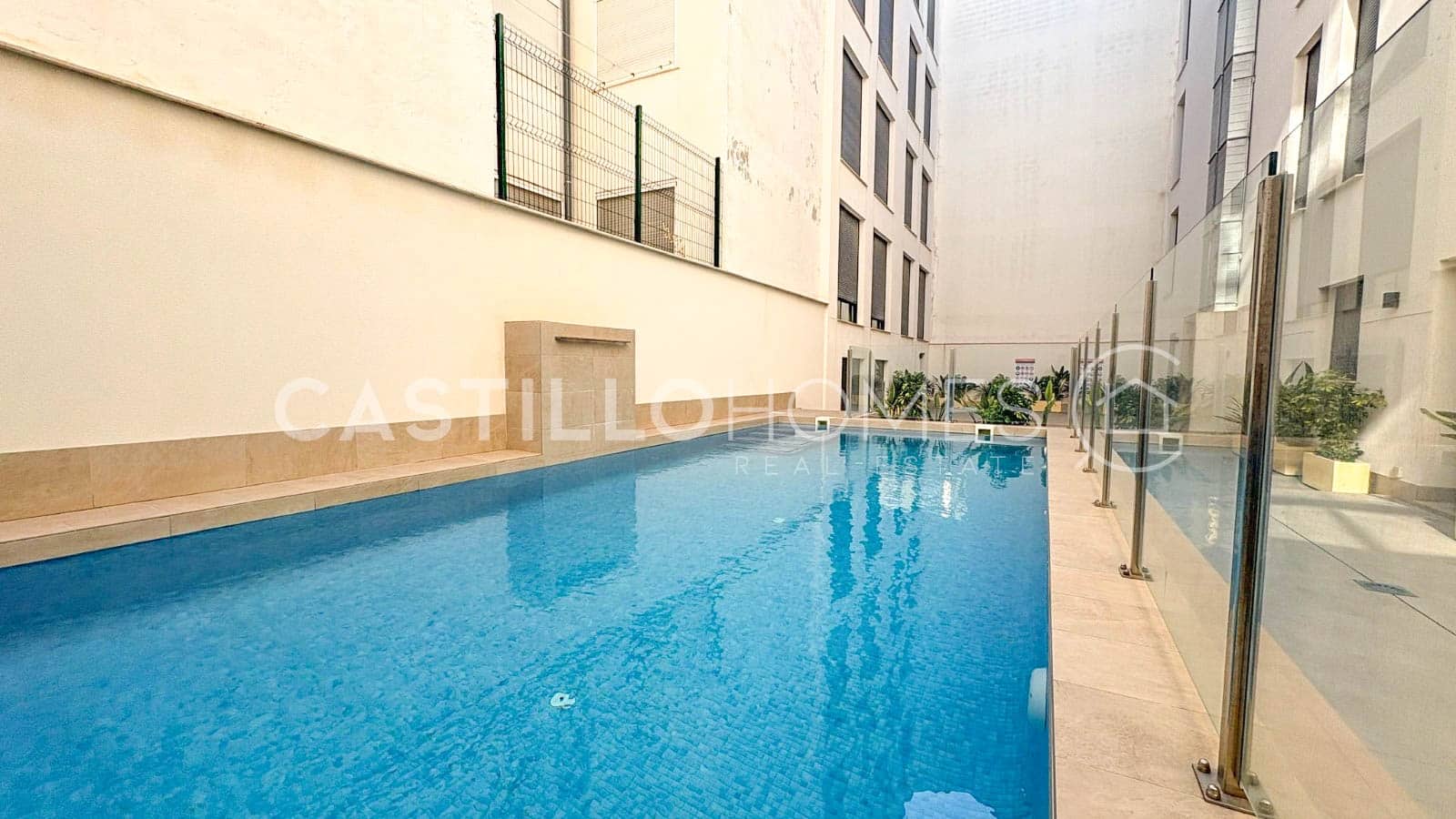 3 sovrum Takvåning till salu i Torrevieja med pool garage - 399 000 € (Ref: 9778662)