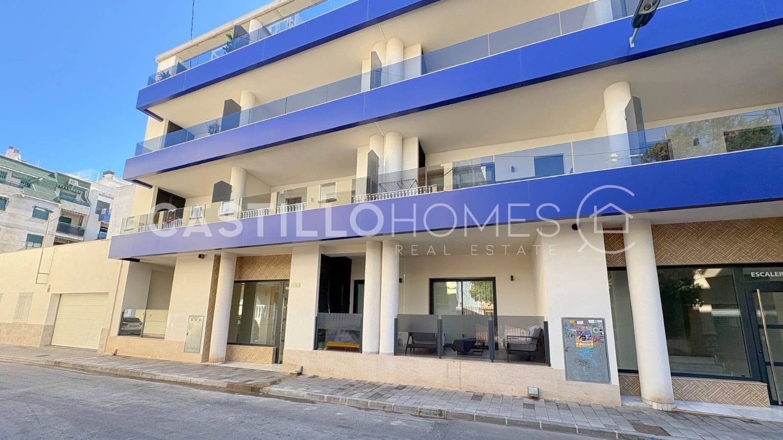 3 sovrum Takvåning till salu i Torrevieja med pool garage - 399 000 € (Ref: 9778662)