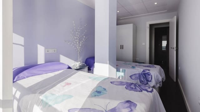 Apartamento de 3 habitaciones en Playa del Acequión, Torrevieja en venta con piscina garaje - 389.500 € (Ref: 9793194)