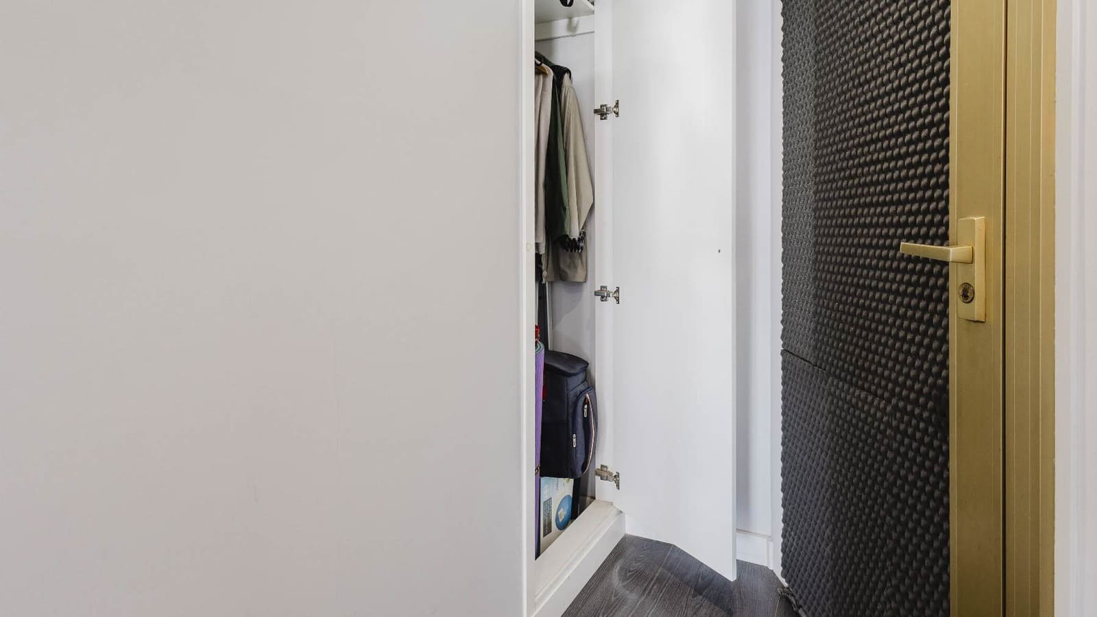 Apartamento de 3 habitaciones en Torrevieja en venta con piscina garaje - 389.500 € (Ref: 9793194)