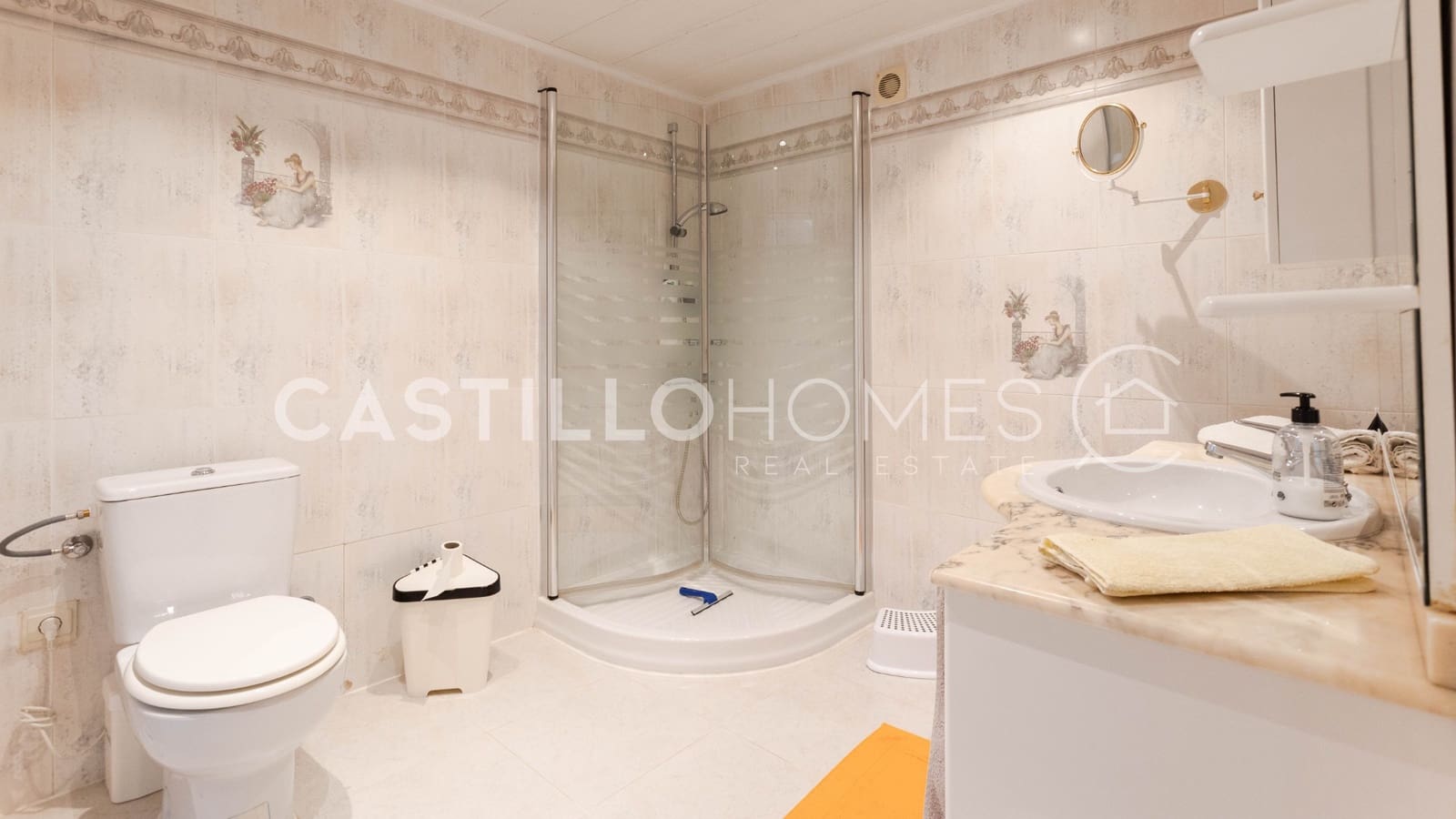 4 camera da letto Villa in vendita in Torrevieja con piscina garage - 545.000 € (Rif: 9795352)