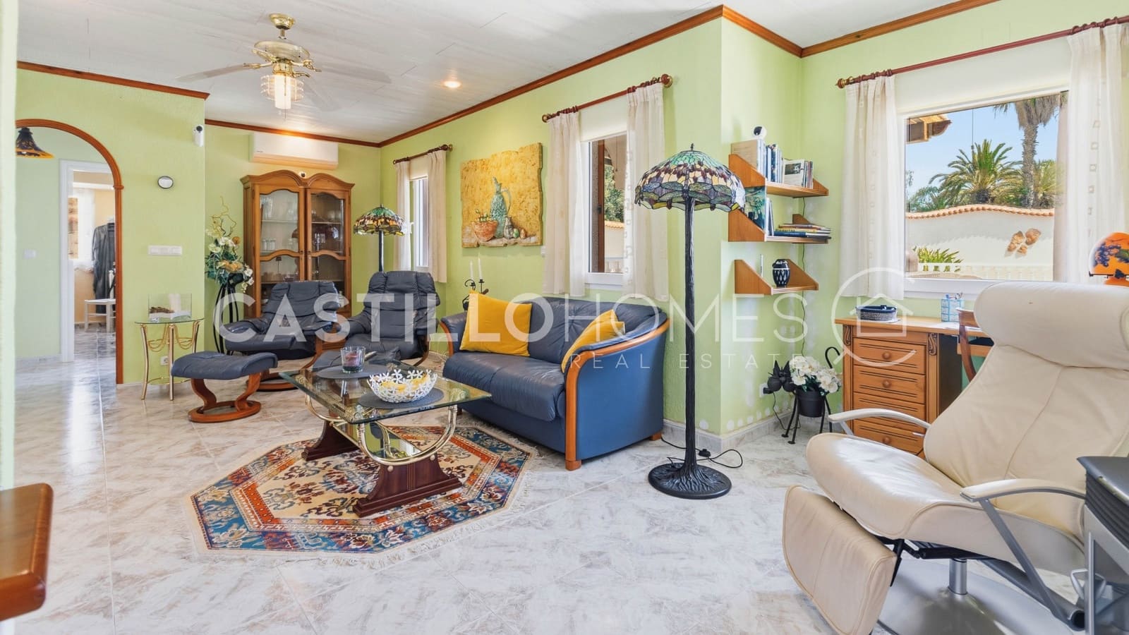 4 camera da letto Villa in vendita in Torrevieja con piscina garage - 545.000 € (Rif: 9795352)