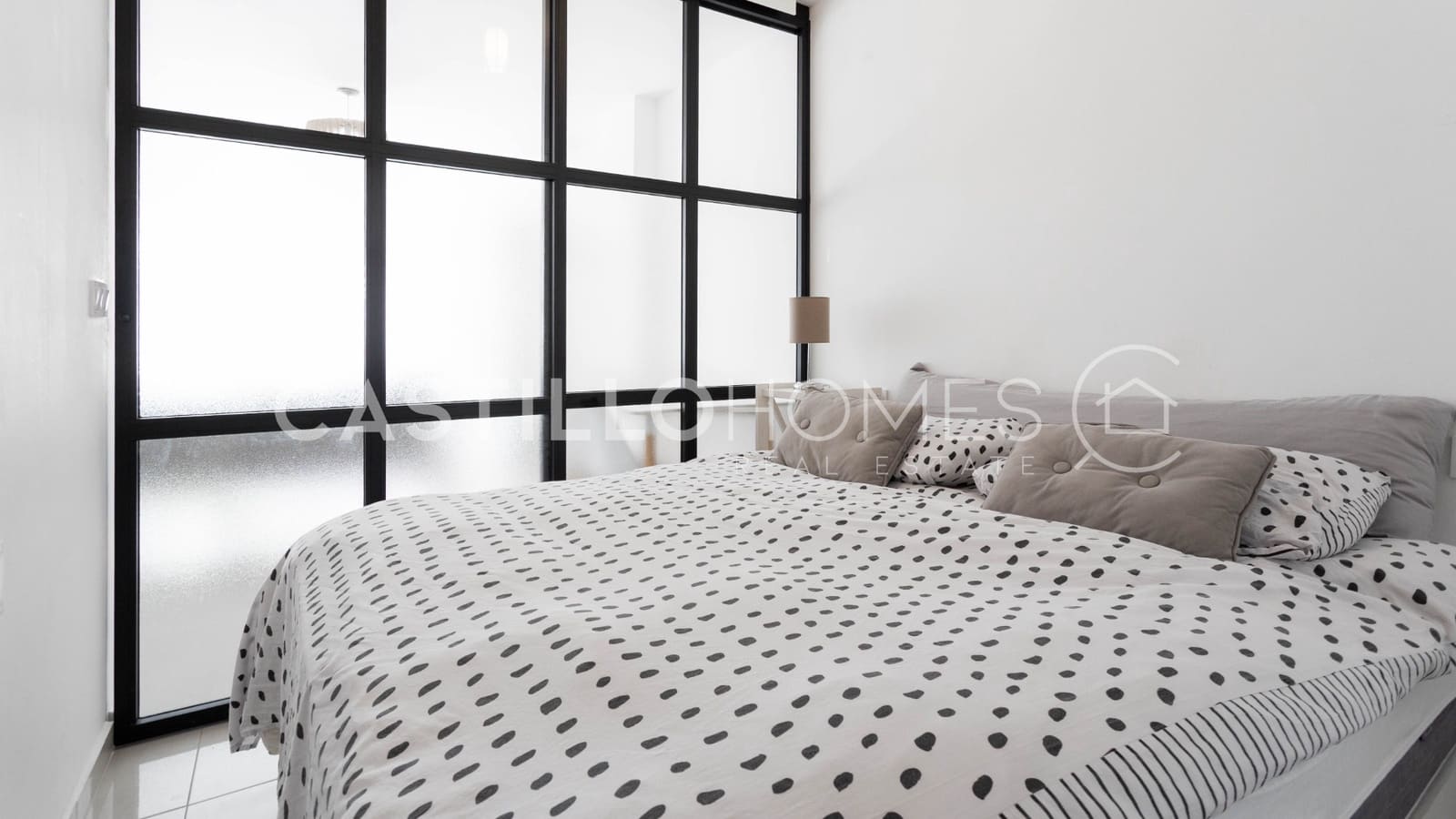 1 slaapkamer Studio te koop in Torrevieja met zwembad - € 105.000 (Ref: 9795353)