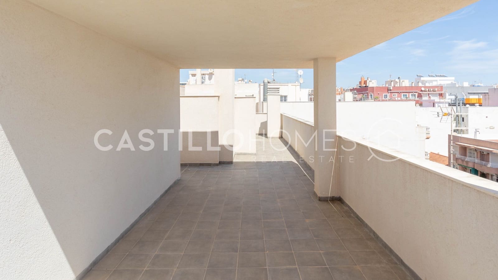 1 slaapkamer Studio te koop in Torrevieja met zwembad - € 105.000 (Ref: 9795353)