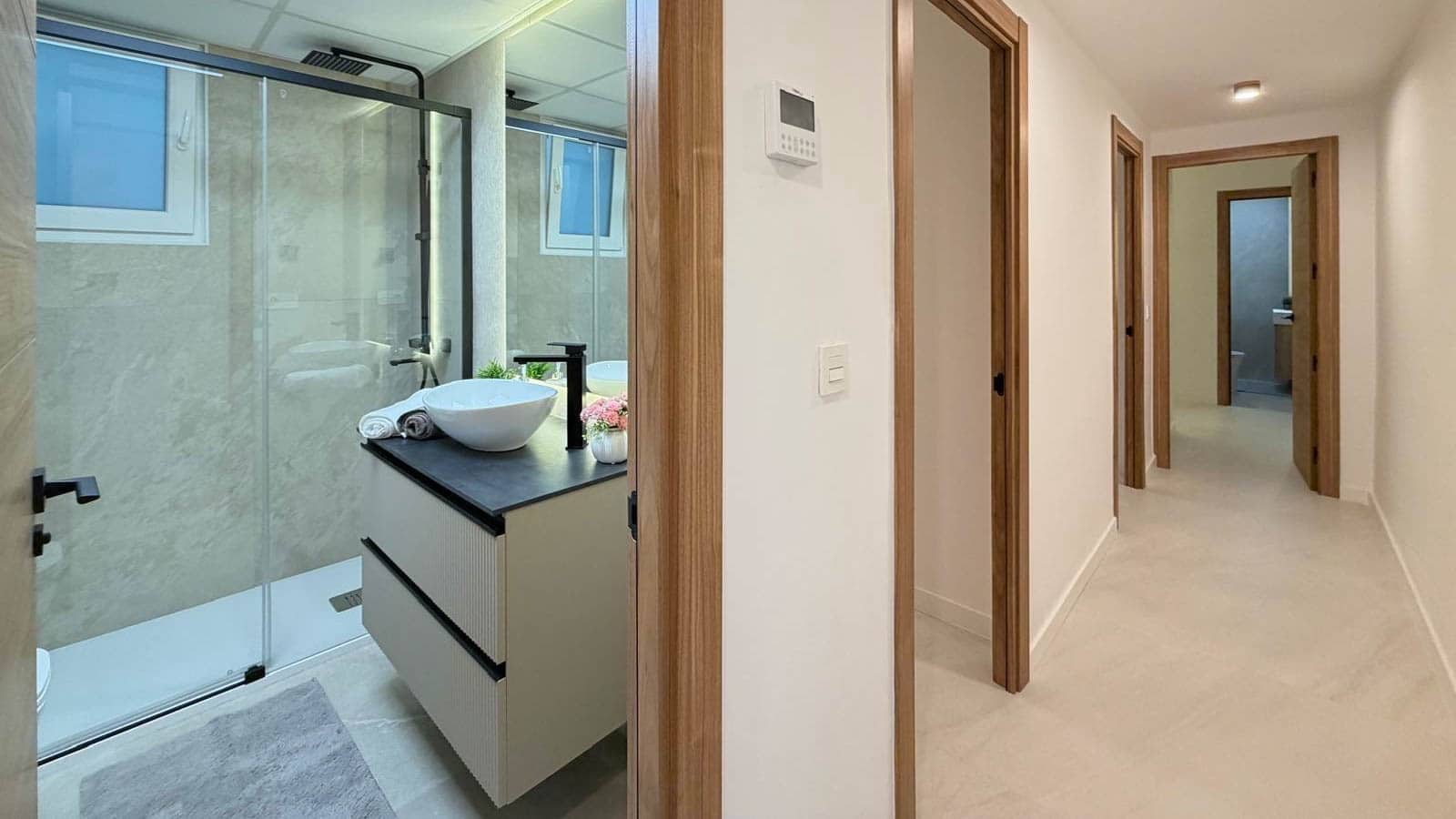 Apartamento de 4 habitaciones en Torrevieja en venta - 277.000 € (Ref: 9795535)