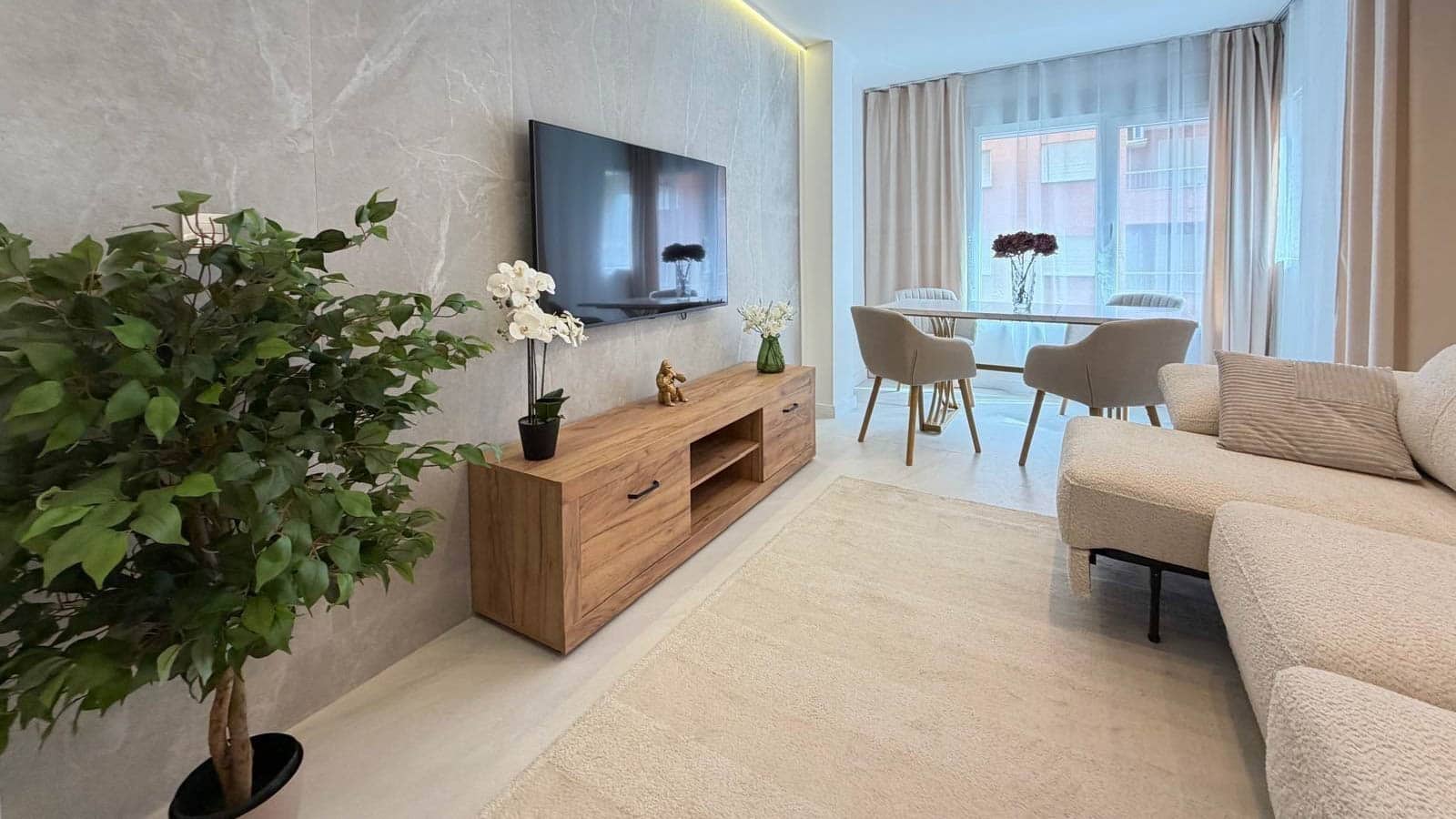 Apartamento de 4 habitaciones en Torrevieja en venta - 277.000 € (Ref: 9795535)