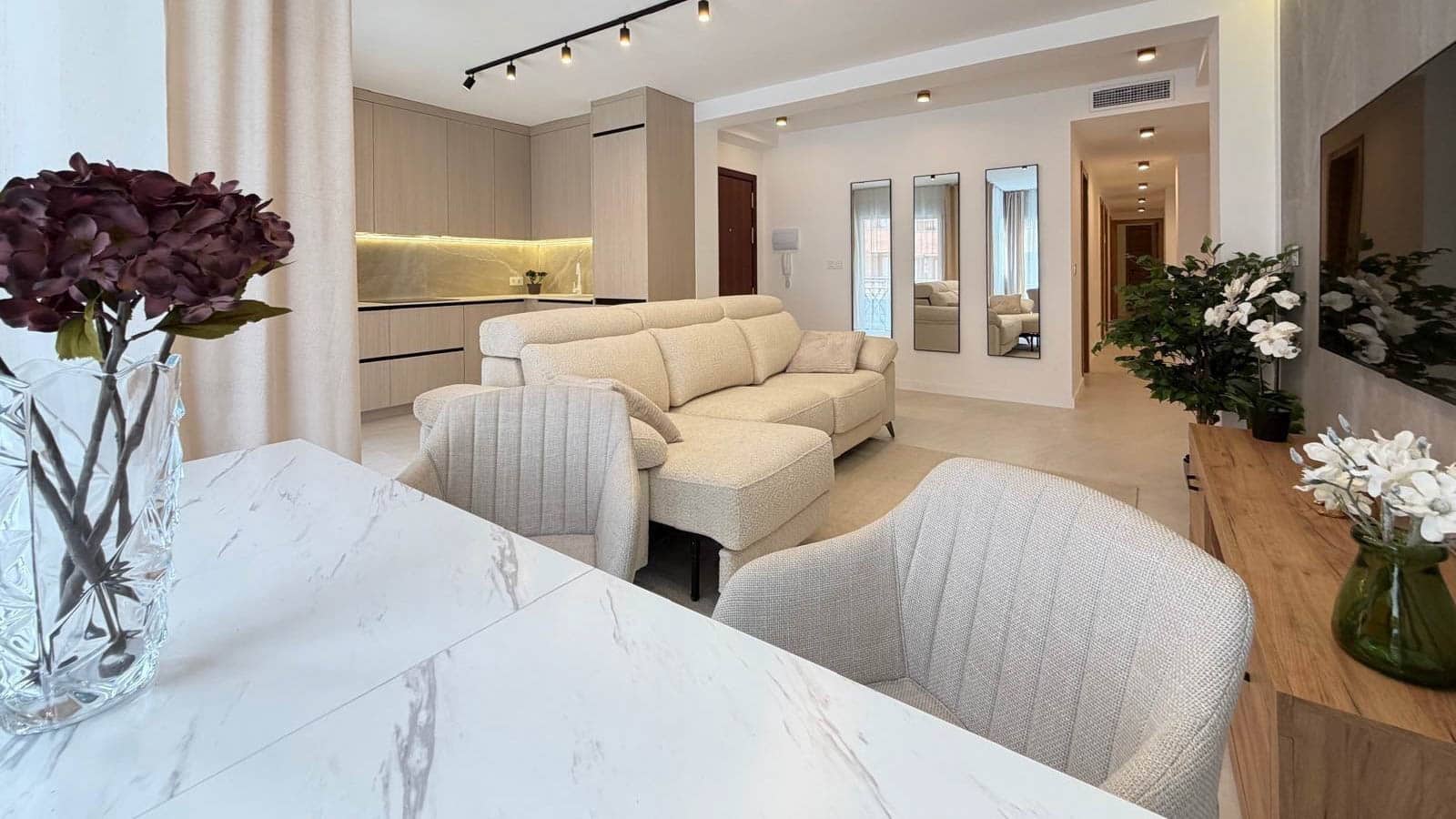 Apartamento de 4 habitaciones en Torrevieja en venta - 277.000 € (Ref: 9795535)