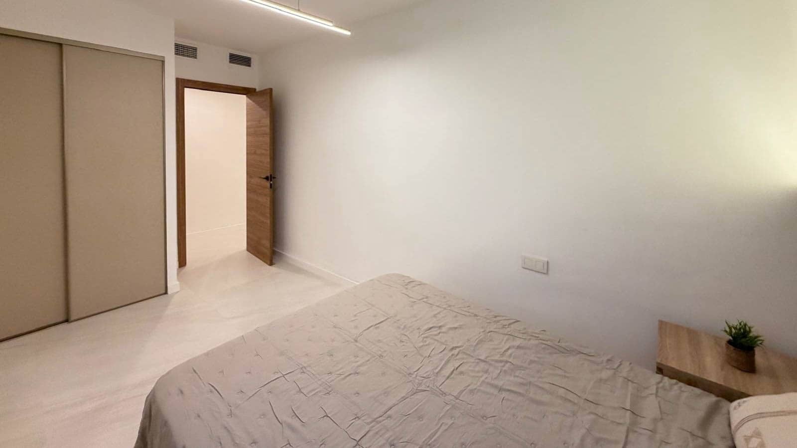 Apartamento de 4 habitaciones en Torrevieja en venta - 277.000 € (Ref: 9795535)