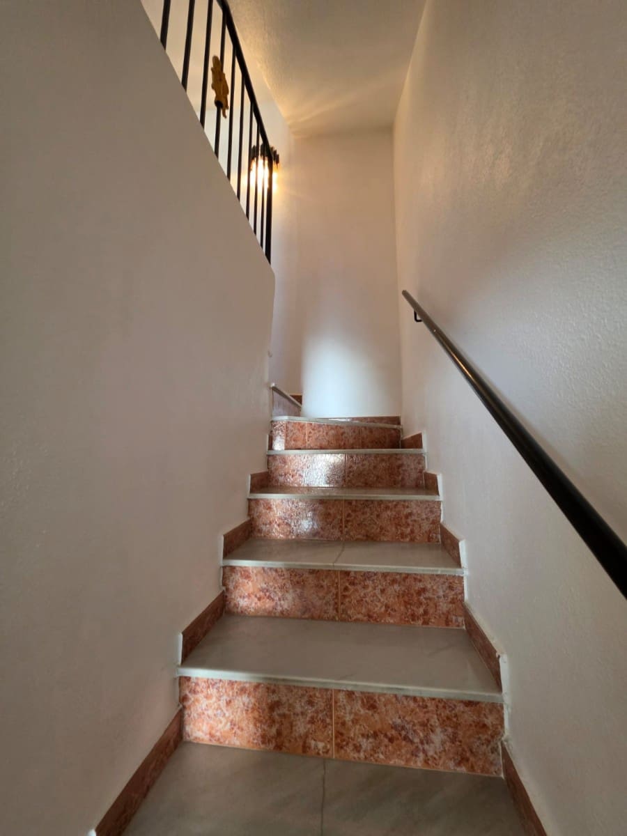 3 quarto Casa em Banda para venda em Torrevieja com piscina - 228 000 € (Ref: 9798204)