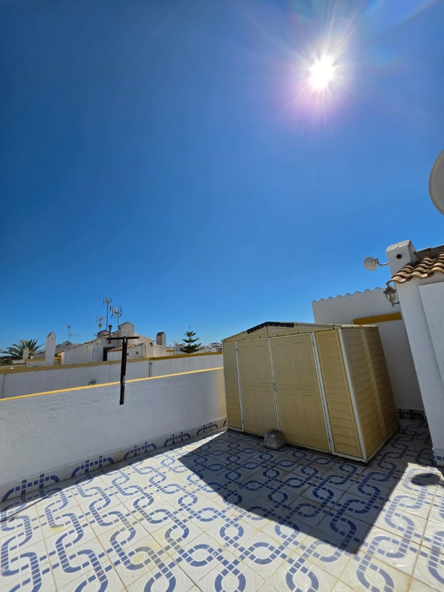 3 quarto Casa em Banda para venda em Torrevieja com piscina - 228 000 € (Ref: 9798204)