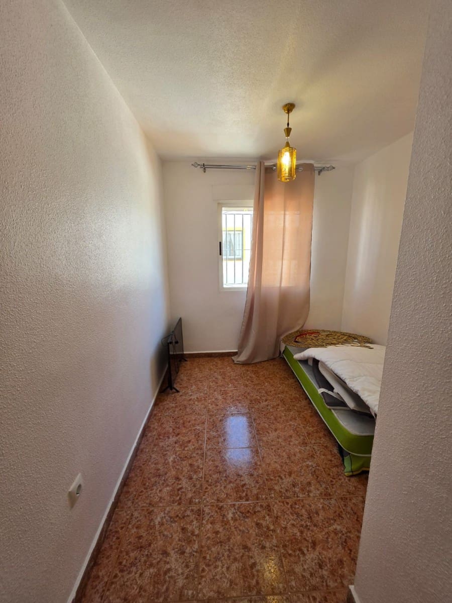 3 quarto Casa em Banda para venda em Torrevieja com piscina - 228 000 € (Ref: 9798204)