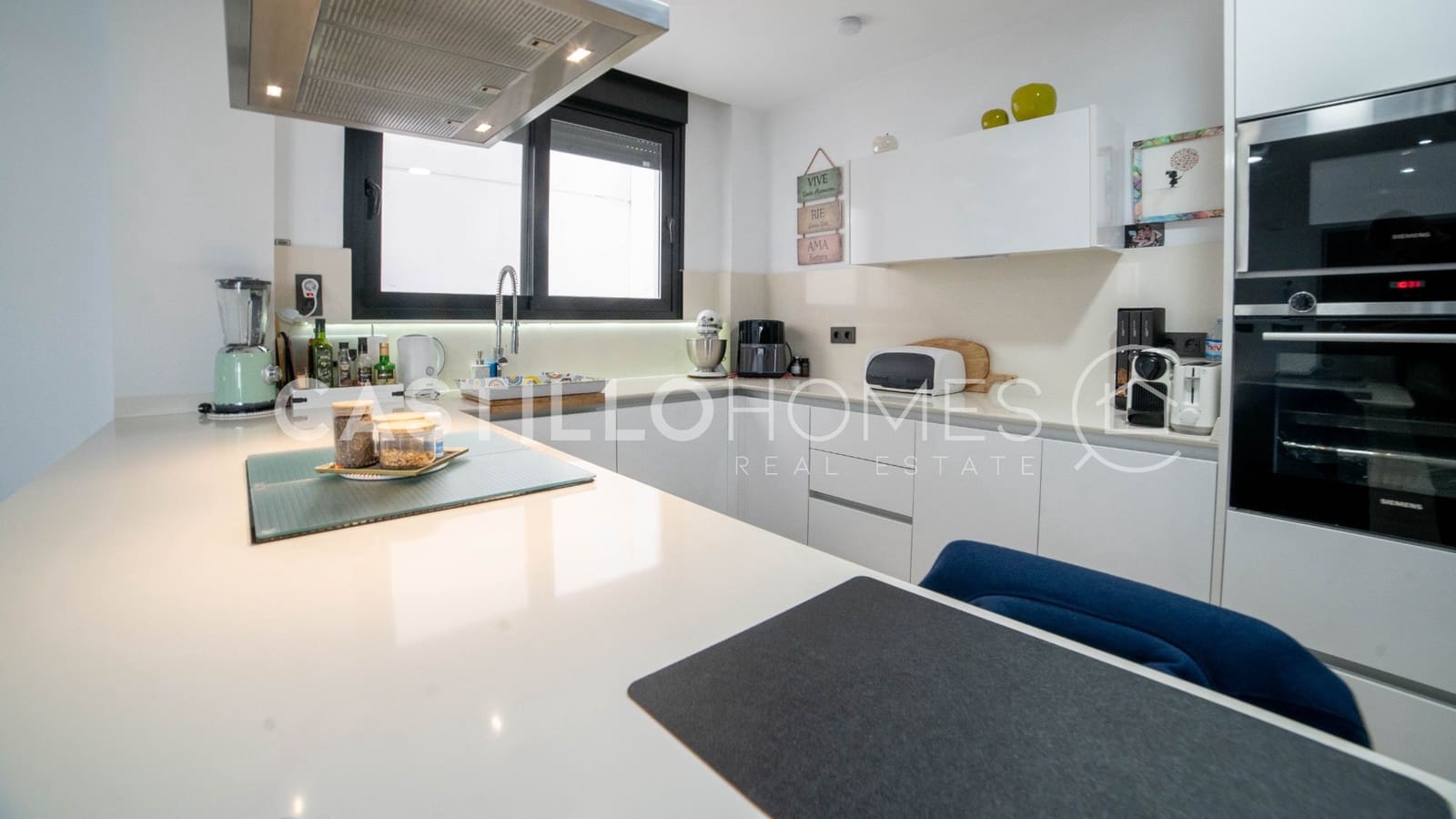 3 sovrum Villa till salu i Filipinas med pool - 485 000 € (Ref: 9814748)