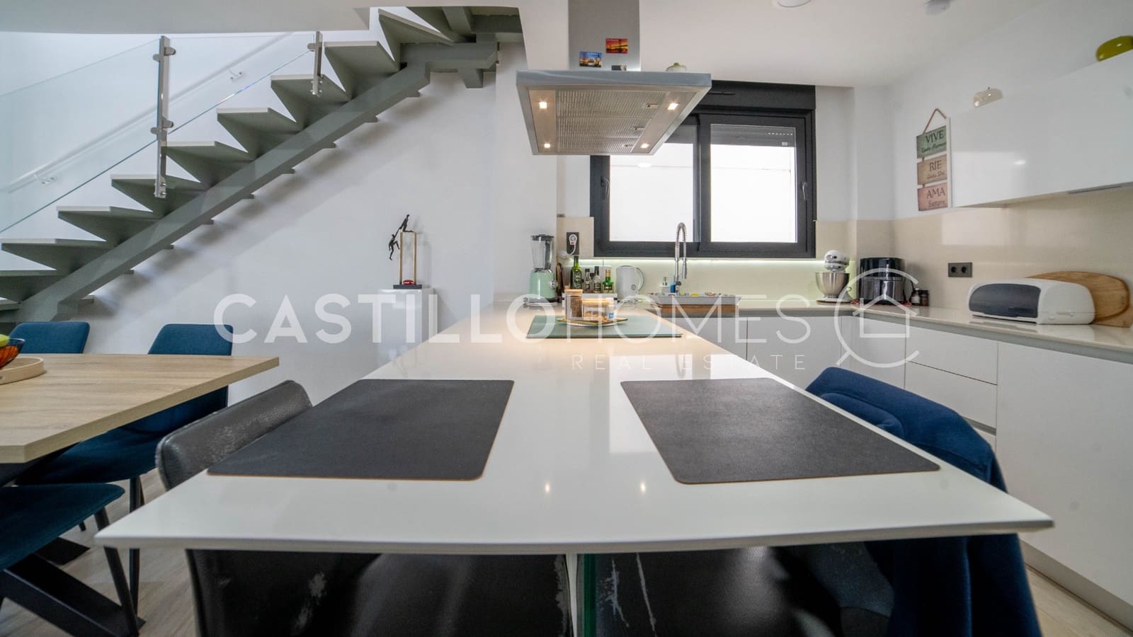 3 sovrum Villa till salu i Filipinas med pool - 485 000 € (Ref: 9814748)