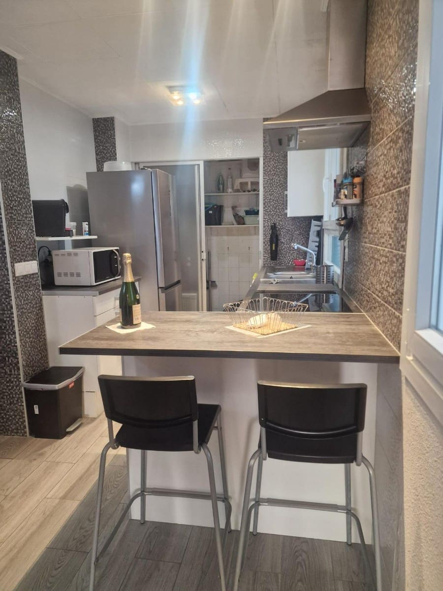 3 bedroom Apartment for sale in Torrevieja - € 209,000 (Ref: 9827954)