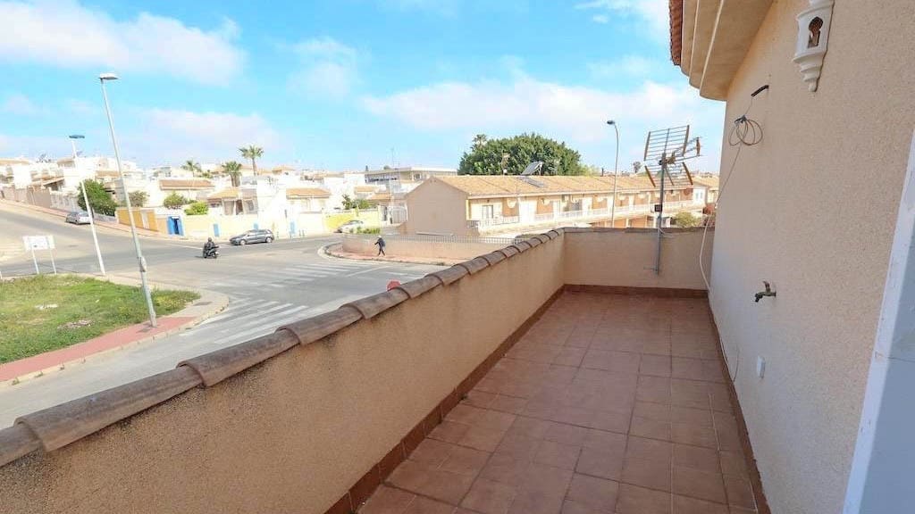 3 Zimmer Villa zu verkaufen in Los Altos mit Pool - 330.000 € (Ref: 9827955)