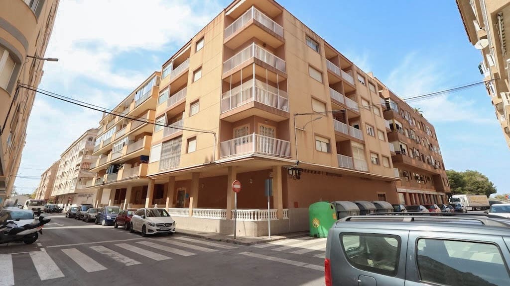 3 chambre Appartement à vendre à Torrevieja - 160 000 € (Ref: 9832908)
