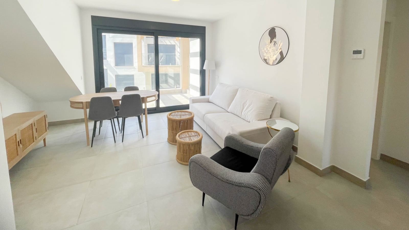 2 soverom Penthouse til salgs i Orihuela Costa med svømmebasseng - € 255 000 (Ref: 9834109)