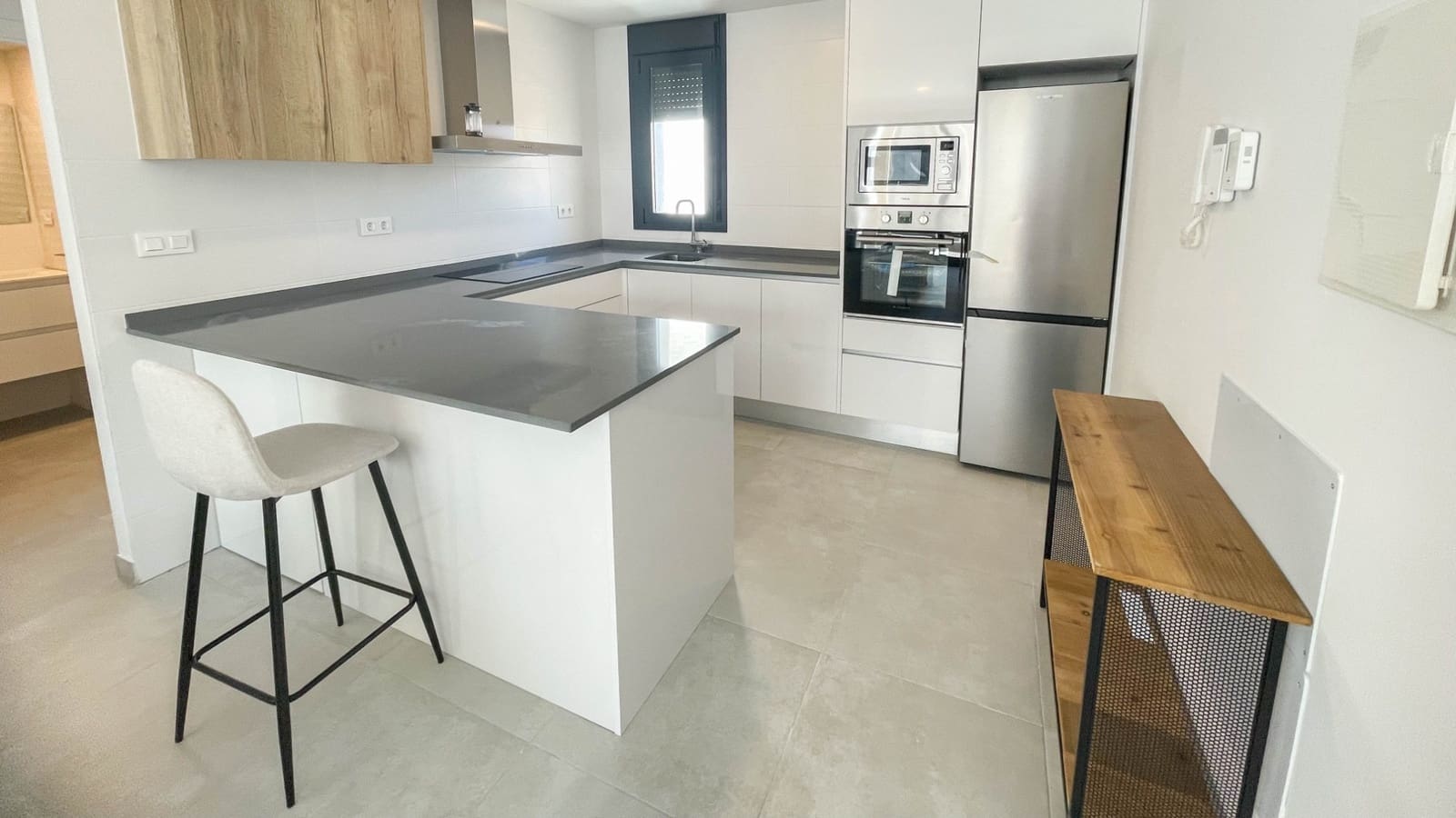2 soverom Penthouse til salgs i Orihuela Costa med svømmebasseng - € 255 000 (Ref: 9834109)