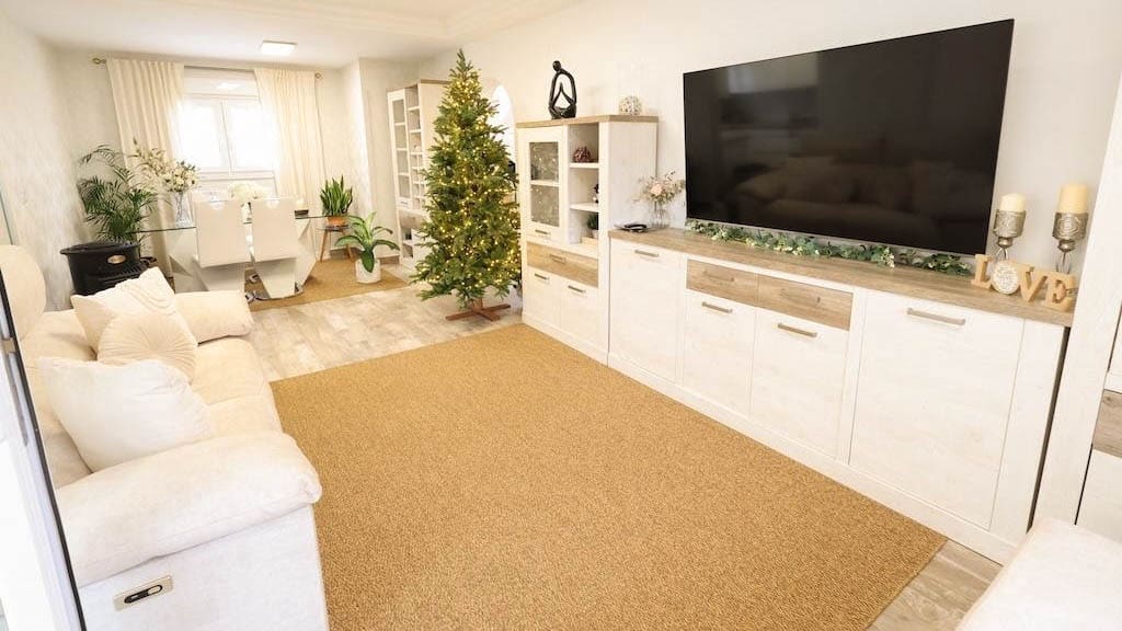 4 soverom Villa til salgs i Blue Lagoon med svømmebasseng - € 408 000 (Ref: 9857945)