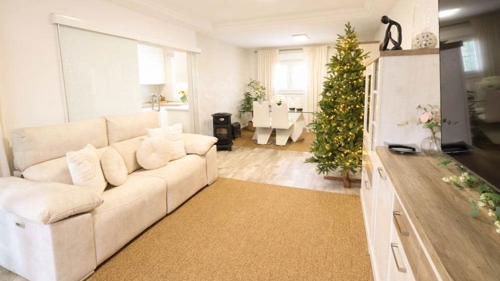 4 soverom Villa til salgs i Blue Lagoon med svømmebasseng - € 408 000 (Ref: 9857945)