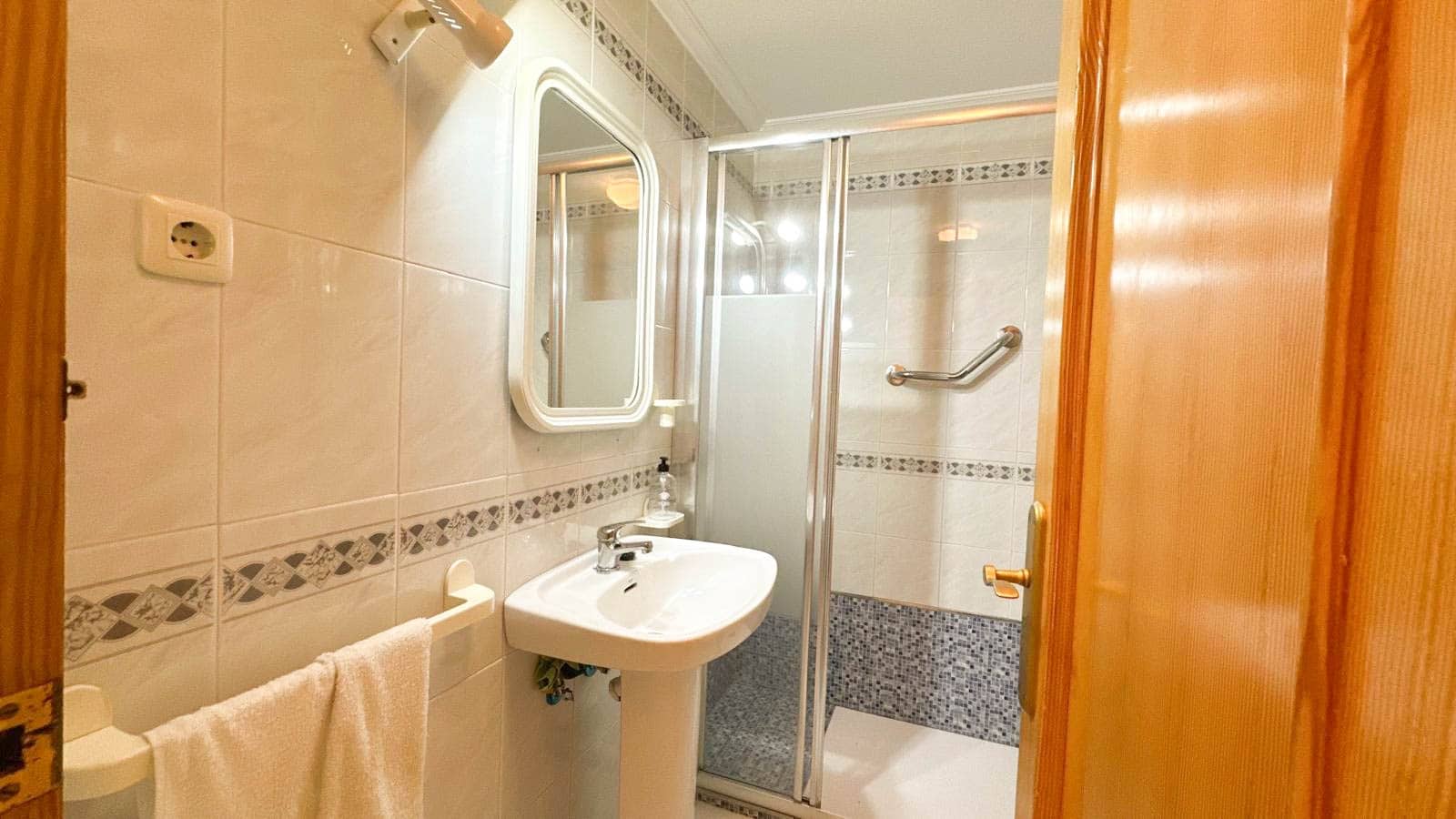 1 soverom Leilighet til salgs i La Mata med svømmebasseng - € 155 000 (Ref: 9860869)
